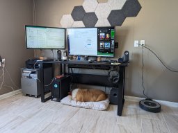 media desk 02